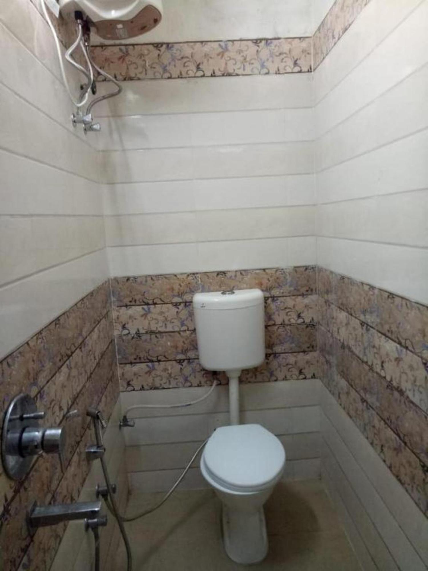 Hotel Swastik Guest House Varanasi - Perfect Location And Comfortable Room Luaran gambar