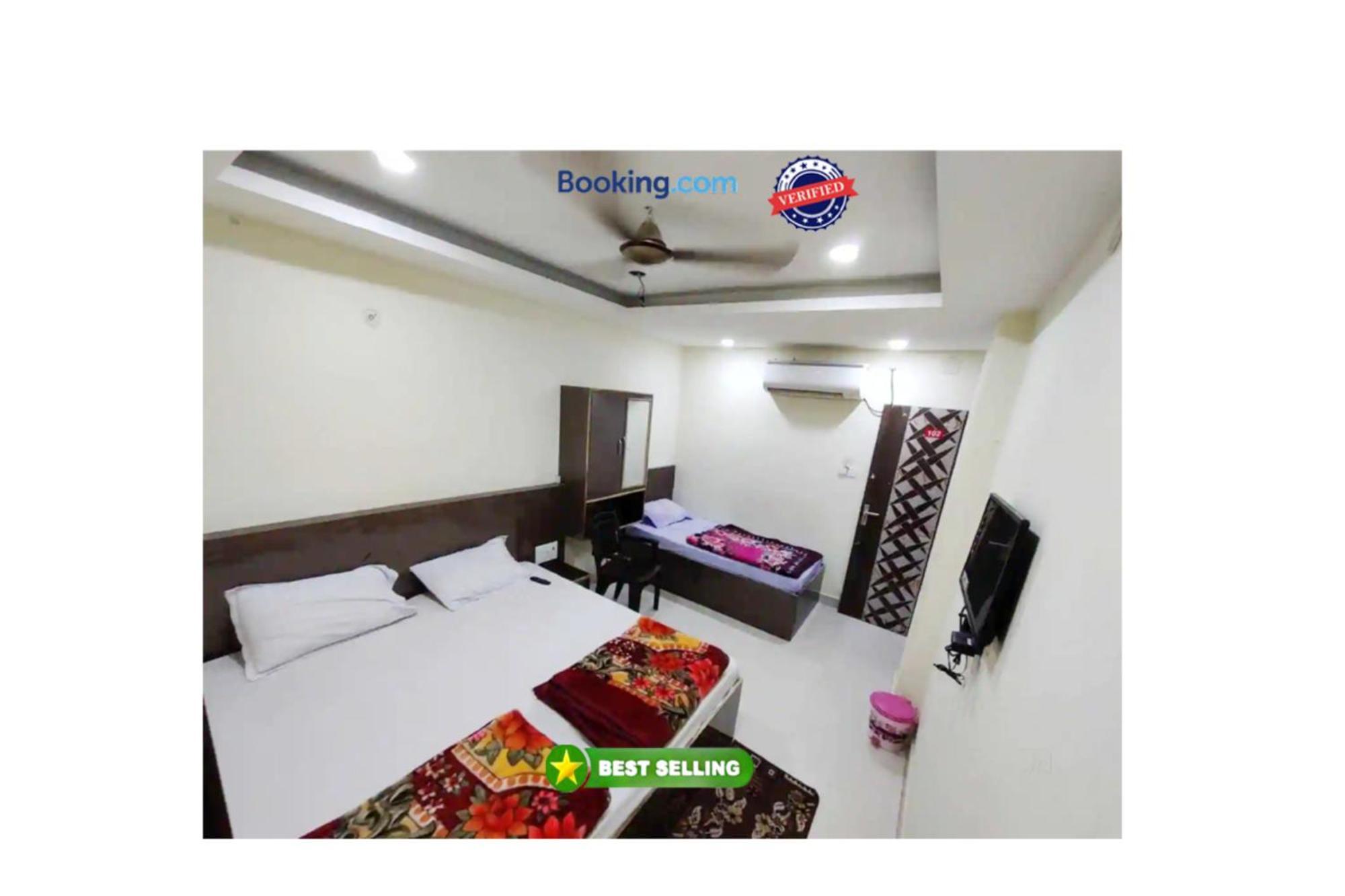 Hotel Swastik Guest House Varanasi - Perfect Location And Comfortable Room Luaran gambar